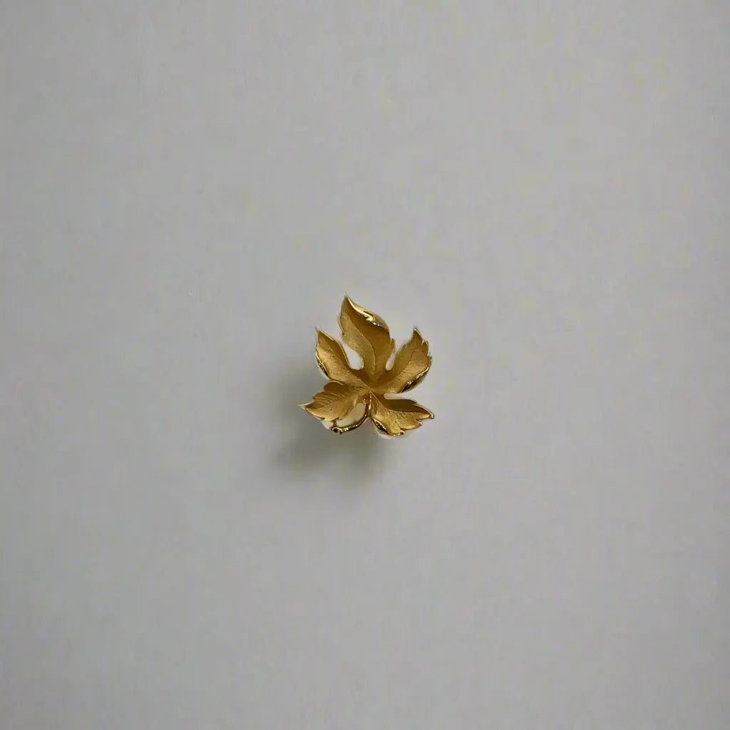 Vintage Leaf Brooch/Pin OMJ Clothing